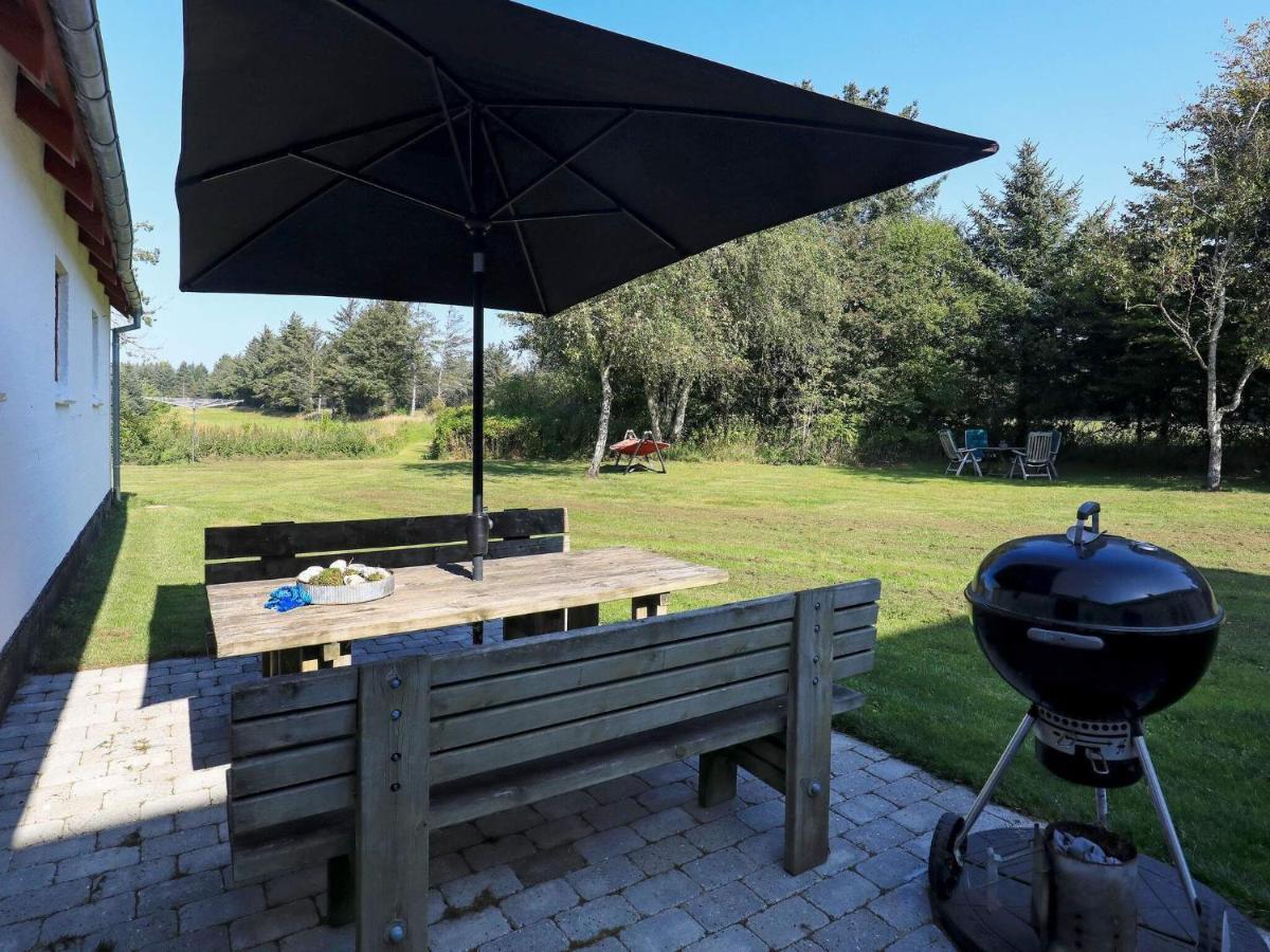 6 Person Holiday Home In Hj Rring Hjørring Esterno foto