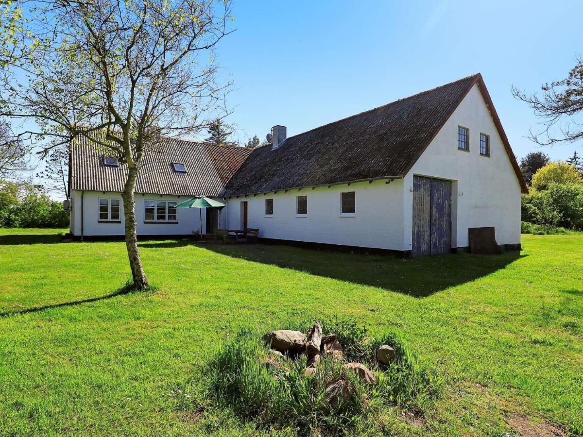 6 Person Holiday Home In Hj Rring Hjørring Esterno foto